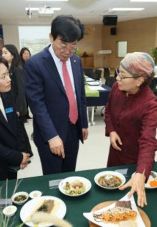 「장흥 맛집」 “장흥맛을 보려” 메뉴개발 교육 성과평가회 