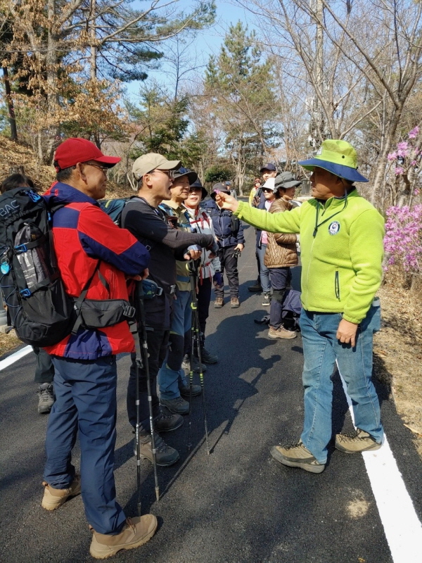 국립천관산자연휴양림(하정 팀장)은 3월 15일부터 12월까지 천관산 숲탐방로에서 숲체험 프로그램과 목공예체험 프로그램 운영한다고 밝혔다.