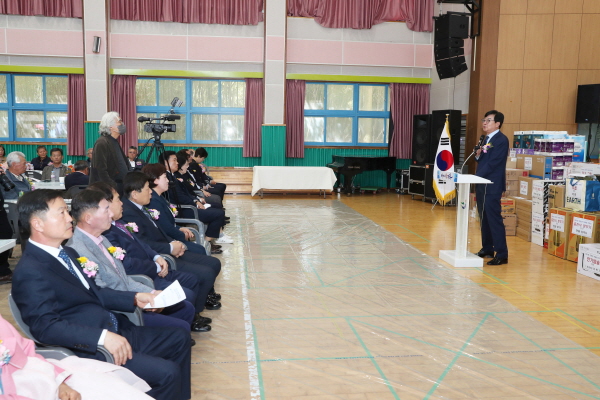 제31회 장동면민의 날이 4월 10일 장동초등학교 체육관에서 개최되었다.